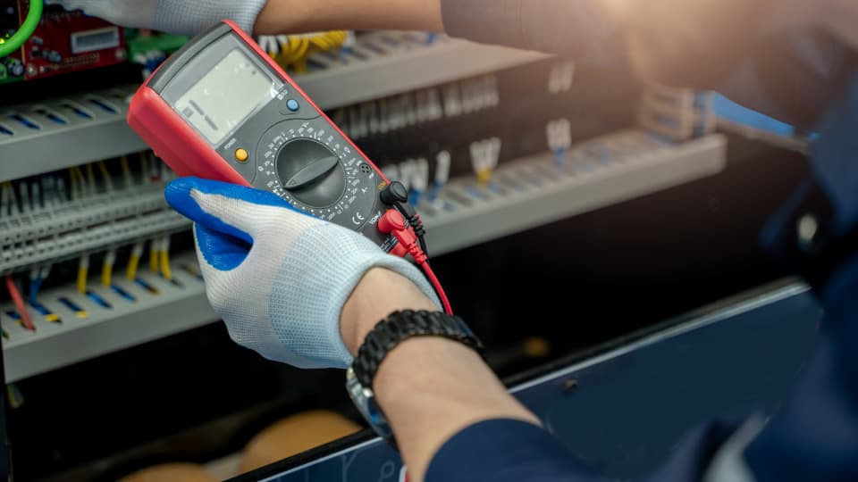 Technician services in Dubai by Nojoom Al Nakheel 